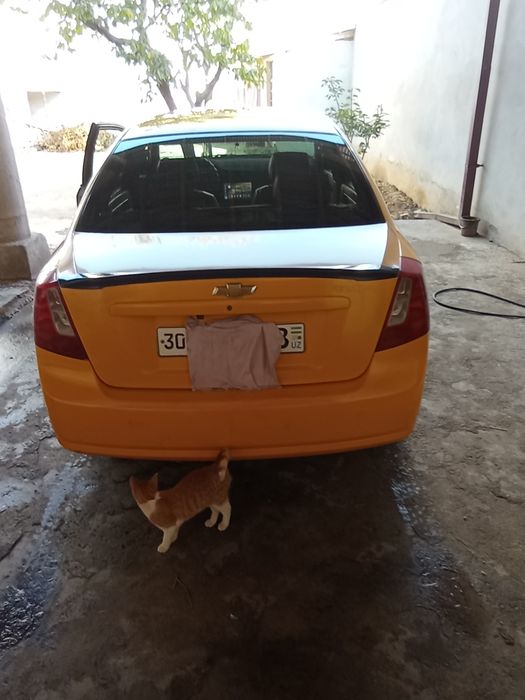 Срочно лассетти сотилади