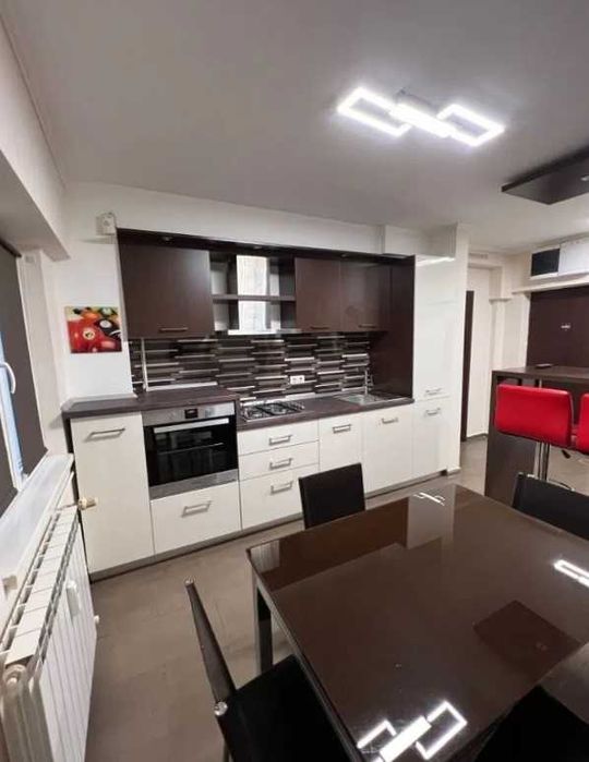 Дава се под наем Двустаен апартамент в Пловдив, Старият град - 60 кв.м за 270.3 € - Снимка #2