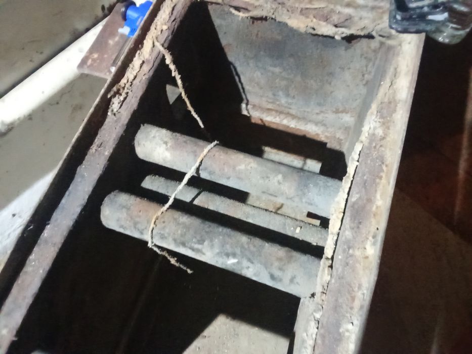 Продам печь на дровах бу.