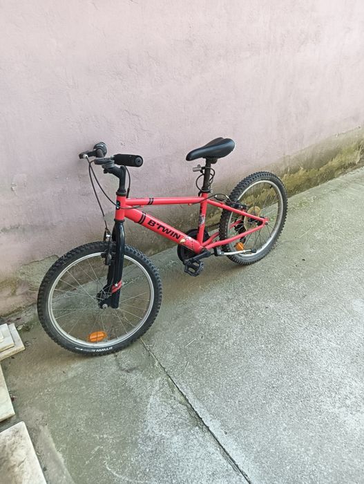 Bicicletă și trotinetă