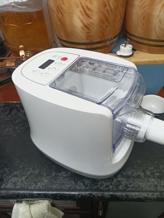 Продам кухонный принадлежность.