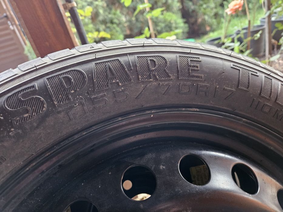 Резервна гума патерица за Ford Kuga 155 70 17