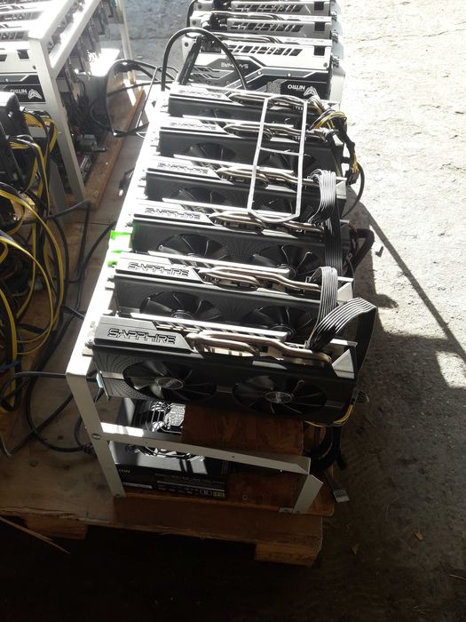 Продавам 4бр Майнинг ригове с по 6 Sapphirе Nitro