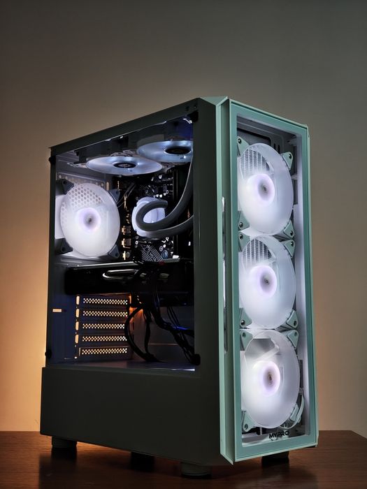 Готовый ПК | Чёрно-белая сборка