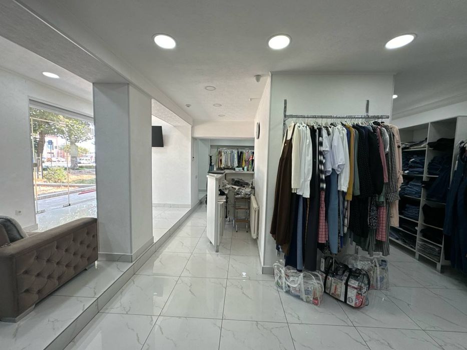 Аренда нежилое помещение 76 кв.м вдоль дороги первая линия под бутик