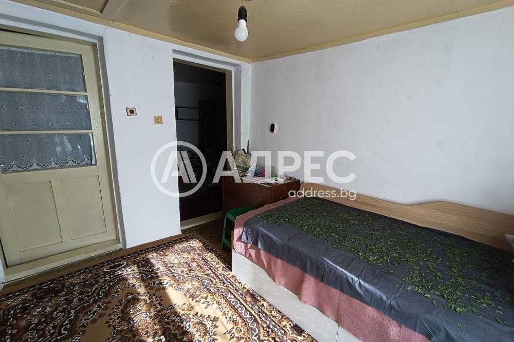 Продава се Къща в Разград, Житница - 66 кв.м за 966 €/кв.м - Снимка #1