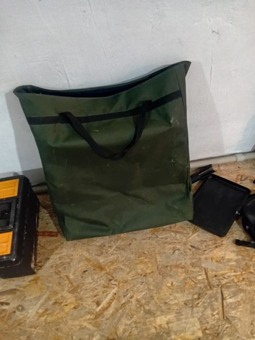 Кресло,удочка,аксессуары