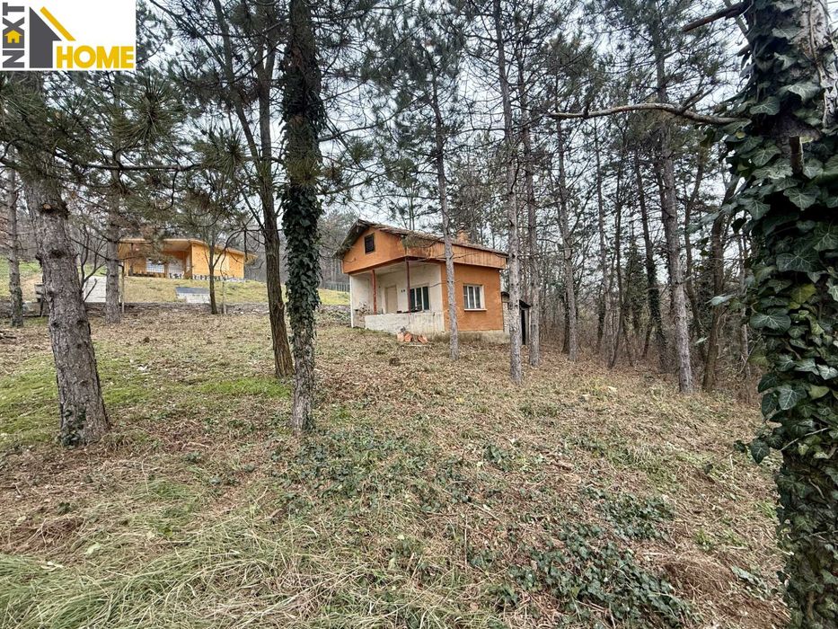 Парцел, предназначен за жилищно застрояване с. Червен