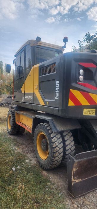 Ekskovator Volvo EW140E