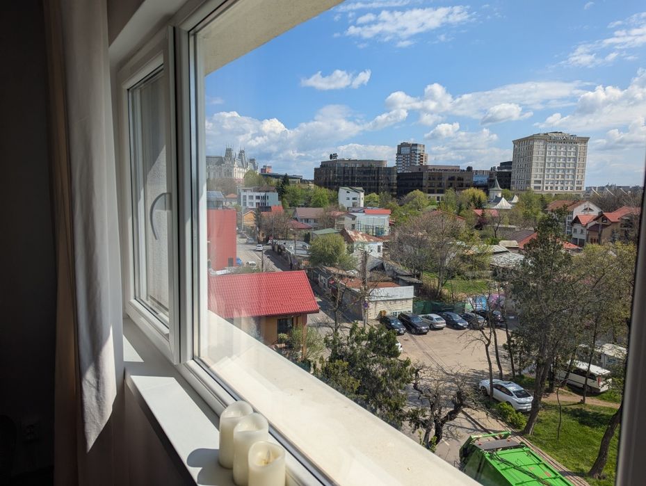 Inchiriez apartament 3 cam lângă Palas Campus Iași
