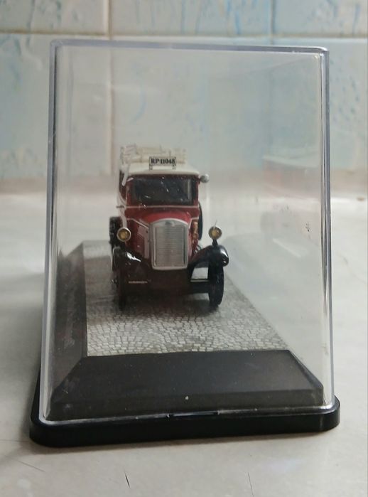 Антична количка       .