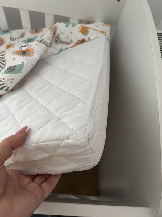 Pătuț bebe lemn + saltea cocos NOUĂ + apărători + huse