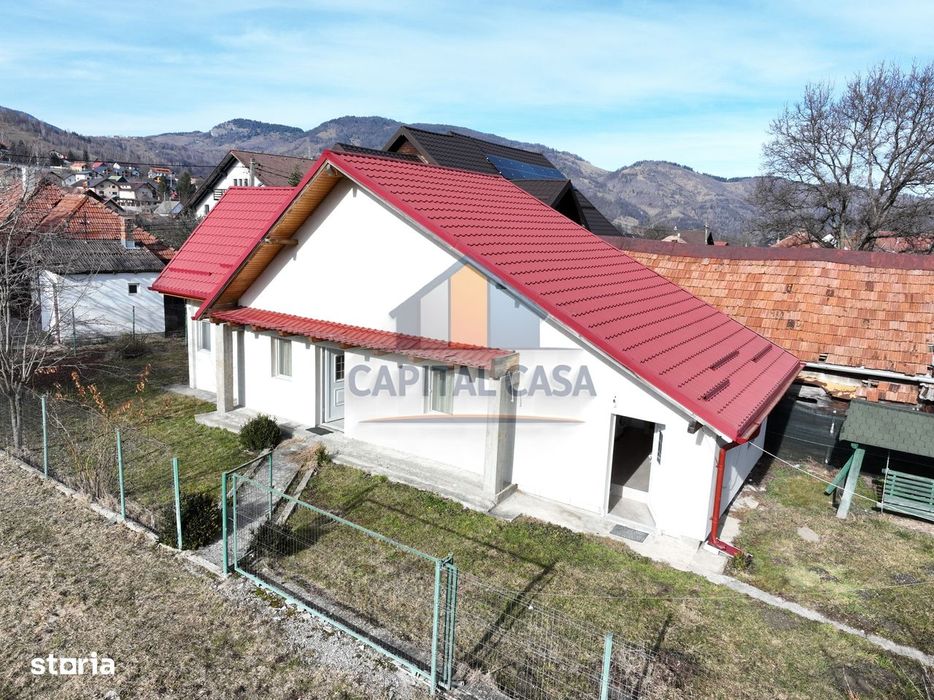 Casă Nouă, 3 Camere, 3 Băi – Vedere de vis spre Piatra Craiului