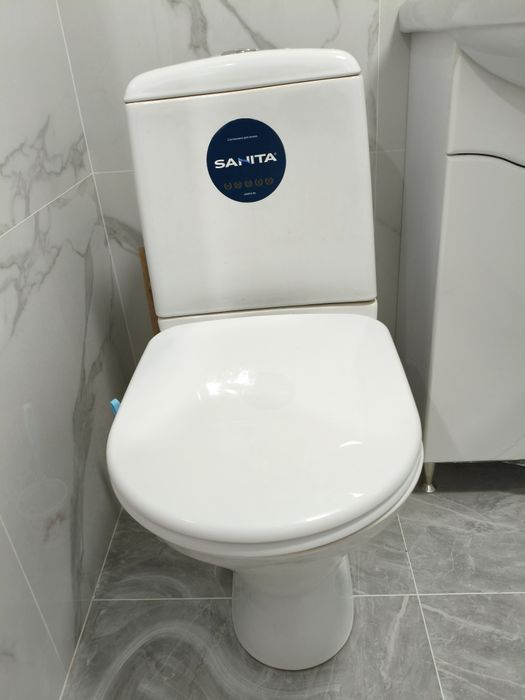 Продам новый унитаз