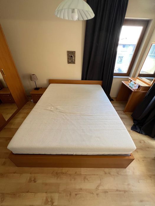 Обзавеждане за спалня-гардероб, легло, тоалетка, скрин, нощни шкафчета