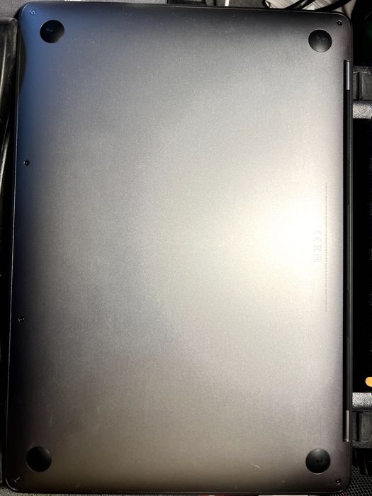MacBook Pro 13” | M1 | Touch Bar + Touch ID | 16GB RAM | 512GB SSD | Factură cu TVA 21% | Rapid, elegant și Pregătit de Muncă