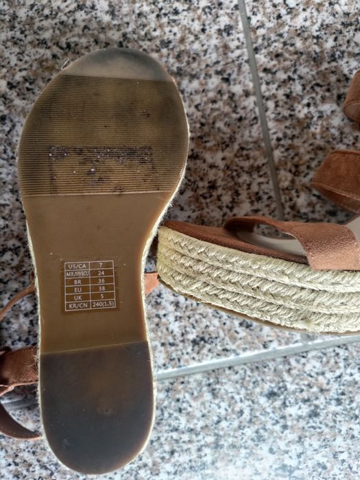 Sandale Forever 21 cu platforma