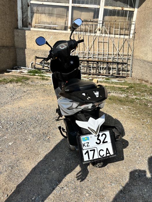 Продам мопед почти новый