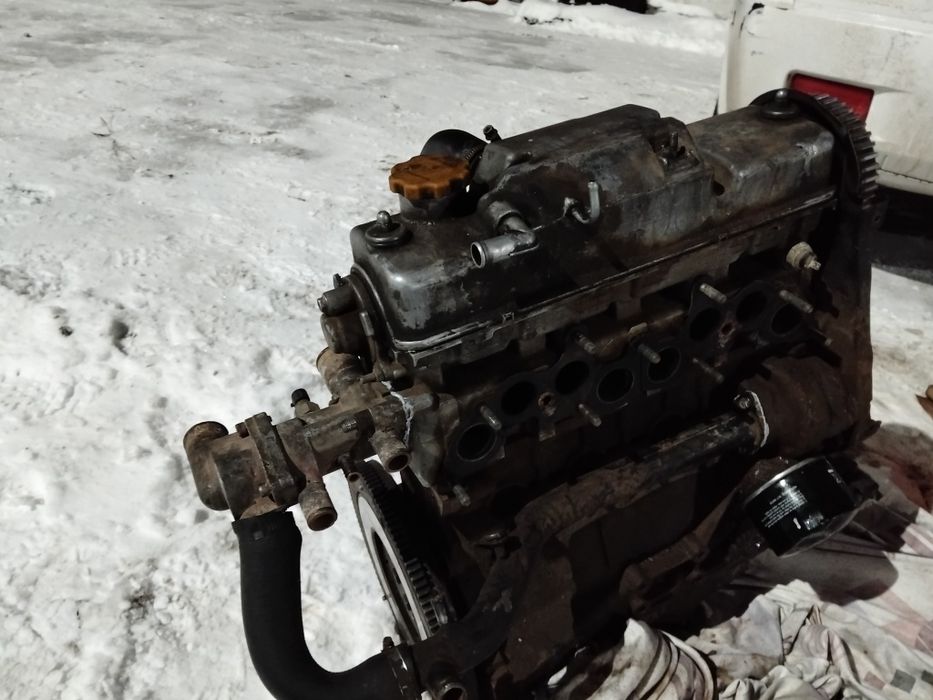 Мóтóр сáтылады.Ваз 2114 .8 клáпáн