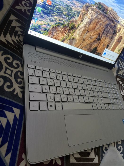 HP Core i3, 11пок память SSD 512