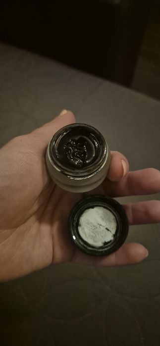 Eyeliner gel de lungă durată