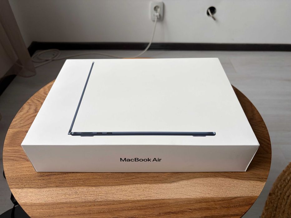 MacBook Air (13-инчов) M2 чип
