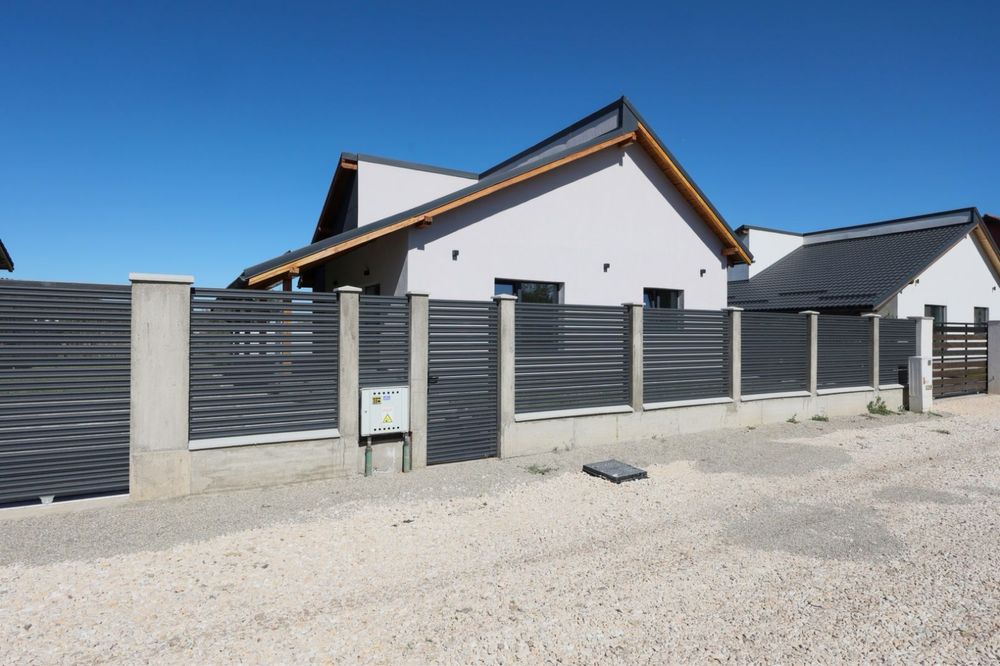 Casa individuala cu 3 camere, toate utilitatile - Harman, Brasov