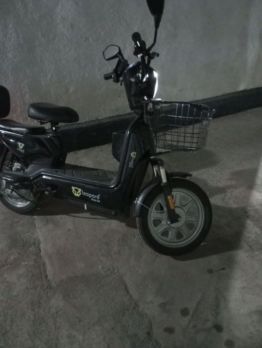 Продам электро скутер торг.