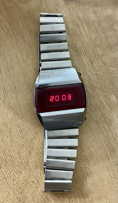 Часы Электроника 1 «Терминатор»