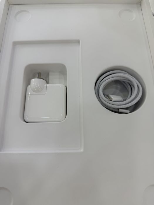 MacBook Air 13 M4 16/512/100% 3 цикл