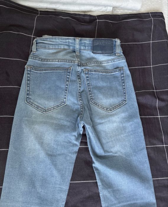 Pull&Bear blugi skinny marime 32