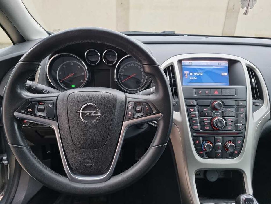 Opel Astra J 2011 motor 1,7 diesel Euro 5