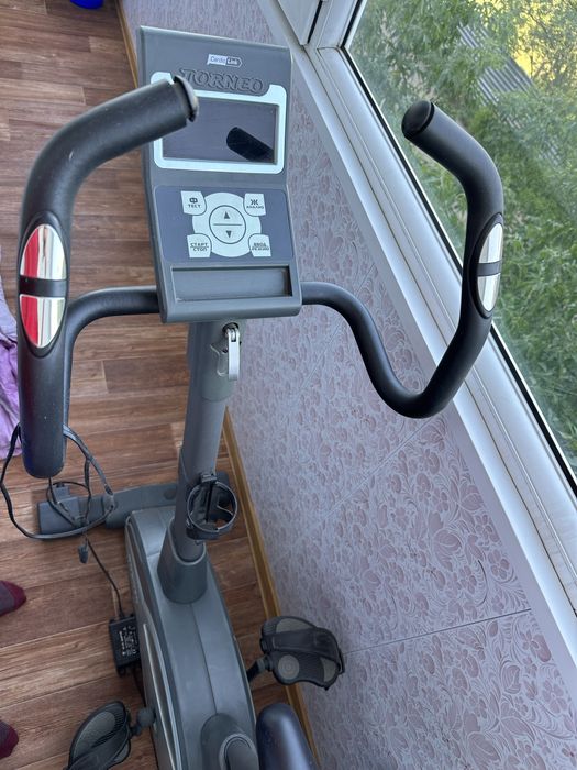 Велотренажер torneo