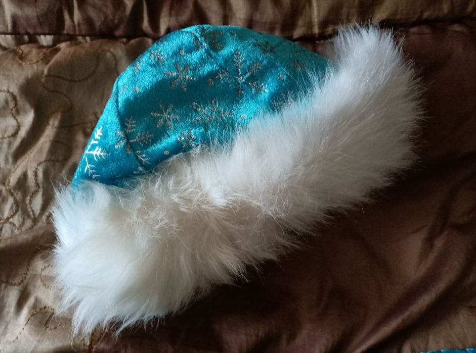 Продам костюм Снегурочки