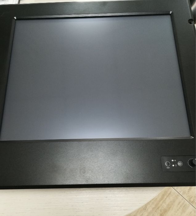 Индустриален монитор Winmate R19IV3S-MRA2