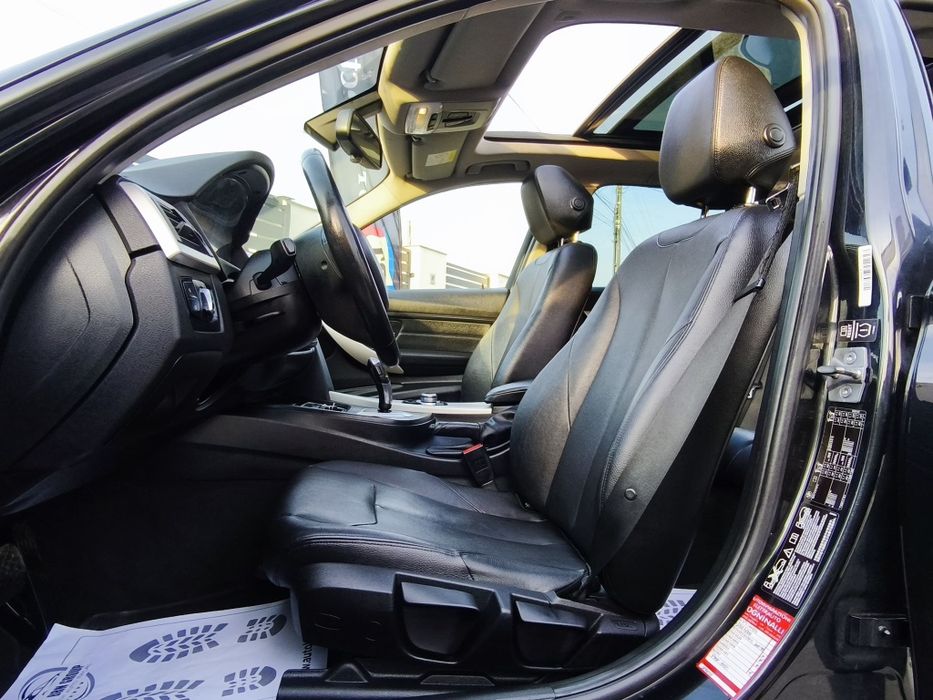 Bmw seria3  320d  Xdrive Face lift  Trapă panoramică/Garantie 12Luni