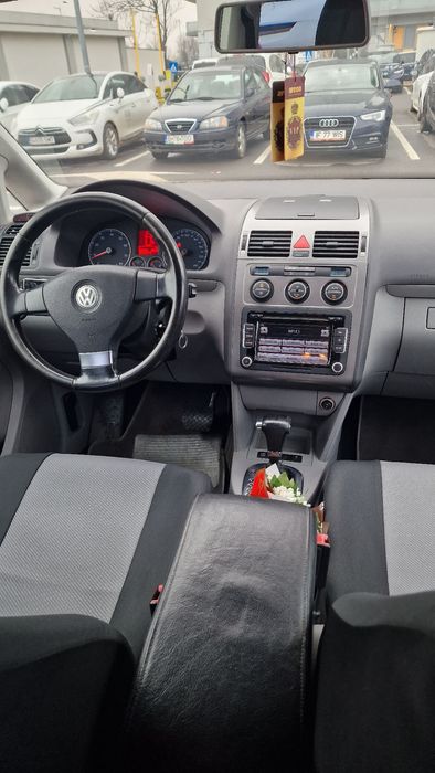 VoLkswagen Turan AutomaT  An 2010 Euro 5 - Proprietar accept orice Tes