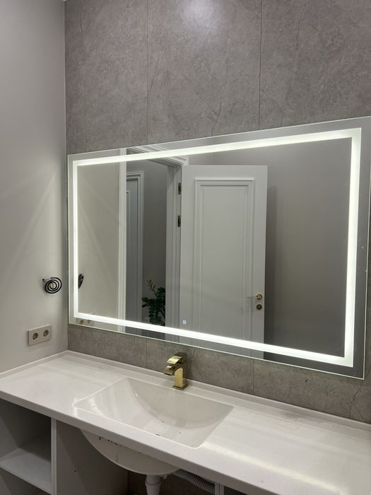 Зеркало на заказ, зеркало с подсветкой