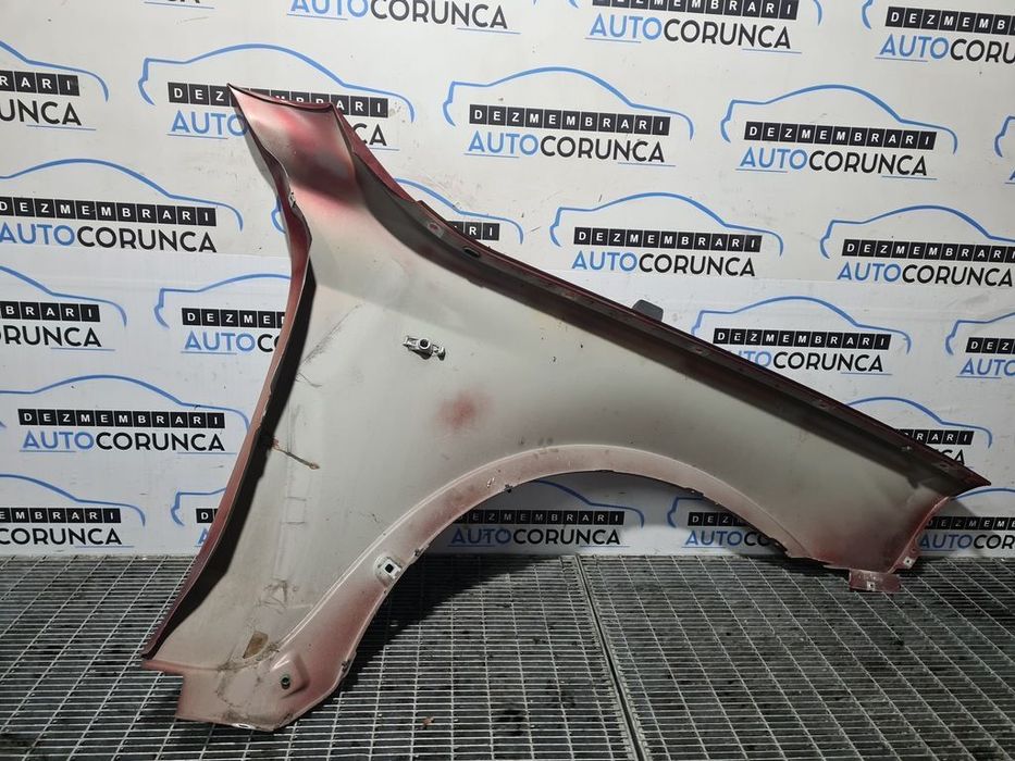 Aripa Stanga Fata BMW X3 E83 Facelift 2008 - 2010 4 Usi ROSU (1100)