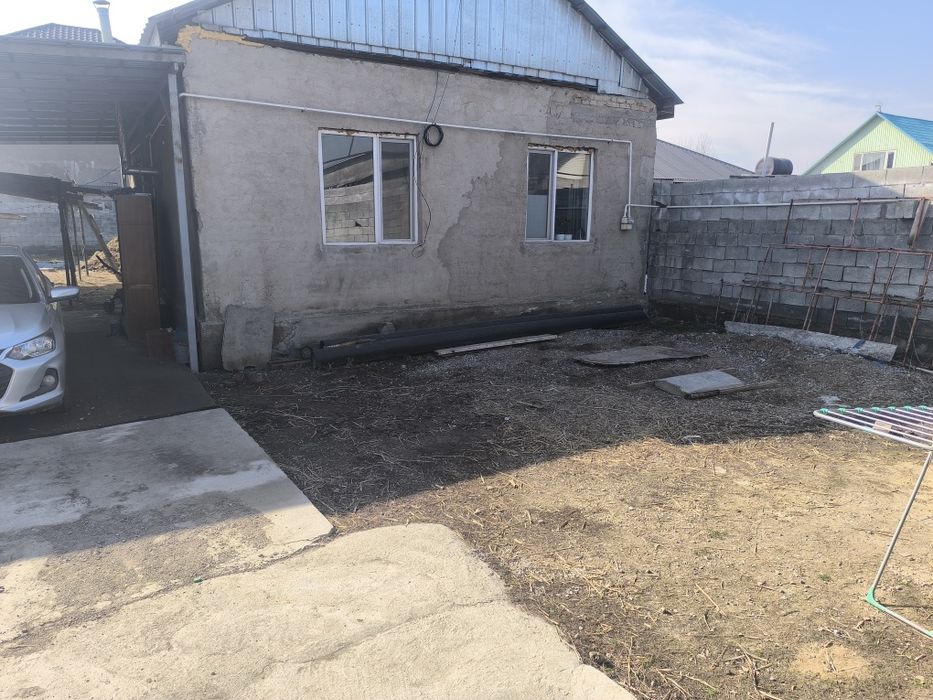 Продается дом 4-х комнатный, на 5 сотток