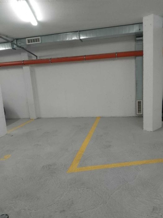 Продавам паркомясто в Центъра.