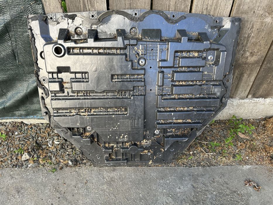 Podea spate renault megane 4.