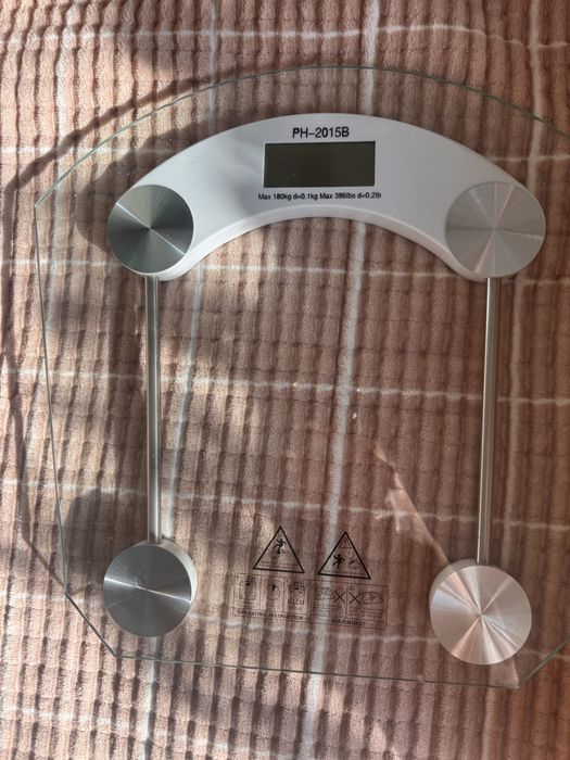 Весы наполные новые