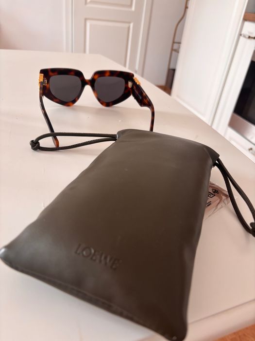 Слънчеви очила Loewe, супер хит модел в отлично състояние