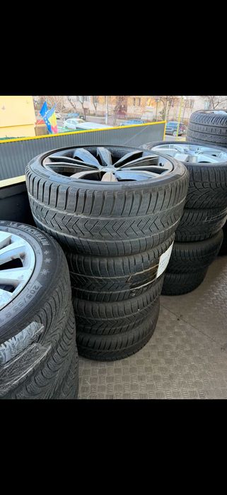 Set jante originale bmw 19 cu cauciucuri de iarna Pirelli