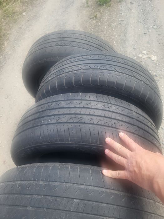 Продам летние резины 215/60 R16