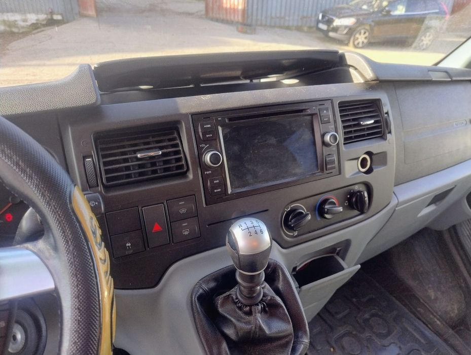 Vând Ford Tranzit 8+1 an fab 2011