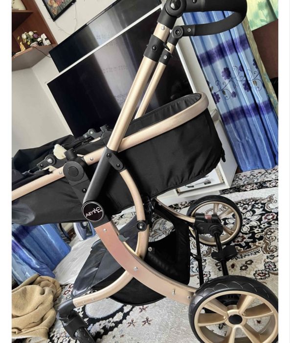 Коляска алам деушілер хабарласыңыздар!