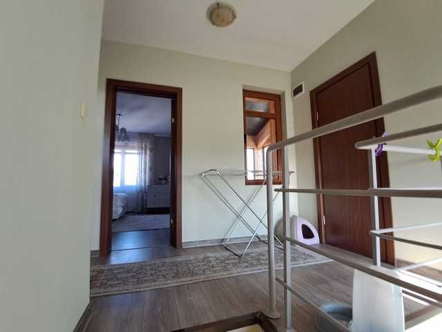 Продава нова 2 етажна къща с планинска гледка и Акт16, 13км до СлБряг