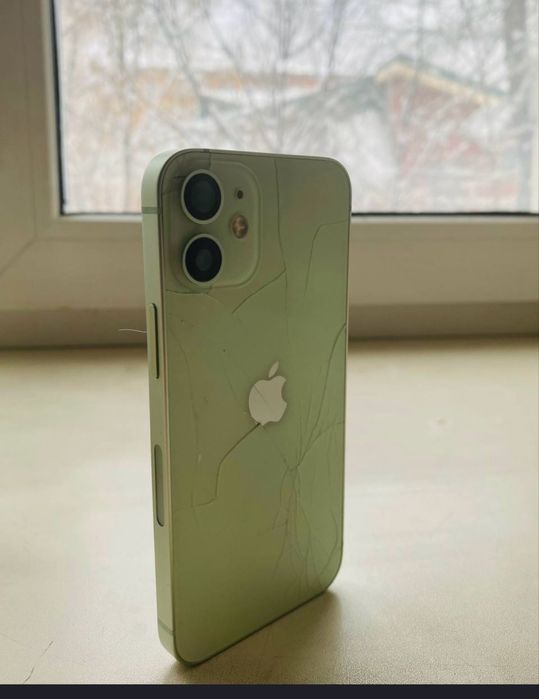Обменяю iPhone 12 mini